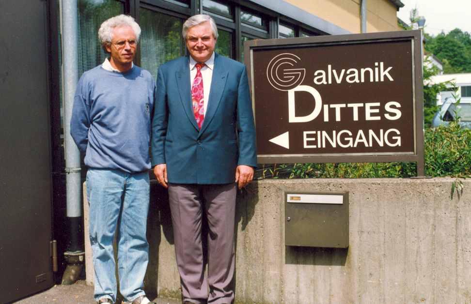 Kurt-Dittes-u.-Gerald-vor-Galvanik-ca.-1990
